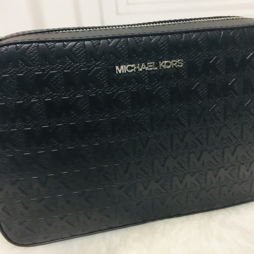 Michael Kors Black debossed leather crossbody bag - Picture 4 of 13